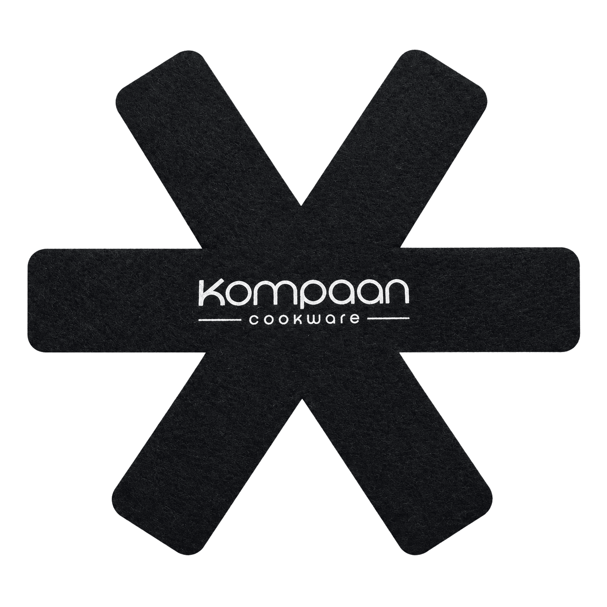 Zwarte vilten pannenbeschermer met Kompaan Cookware-logo